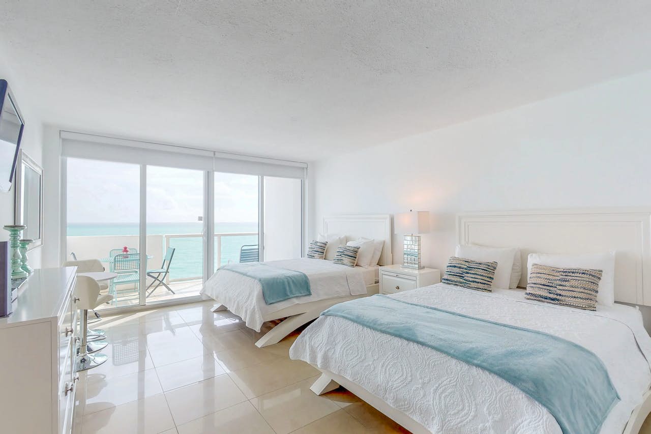 Vacation rental bedroom in Miami, FL