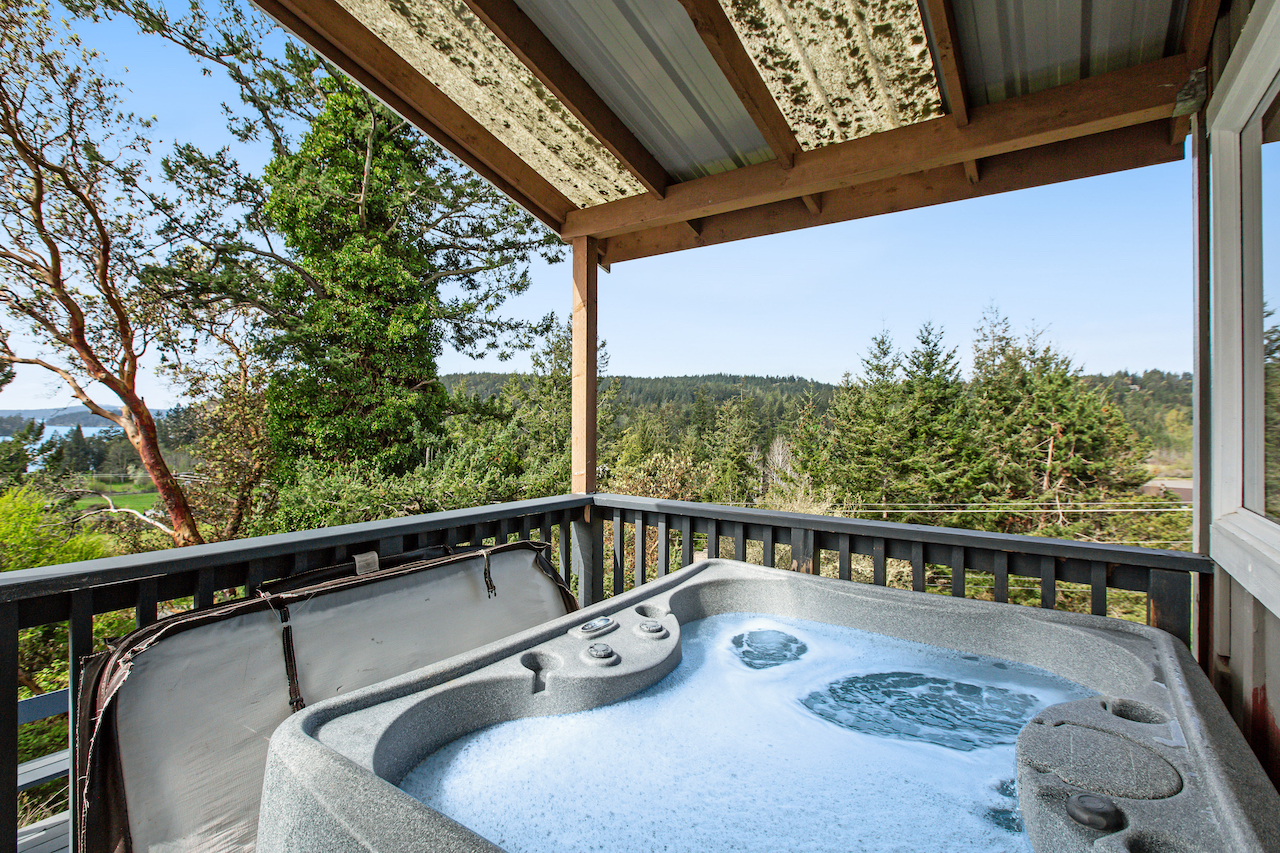 The hot tub at a vacation rental in Orcas Island, WA.