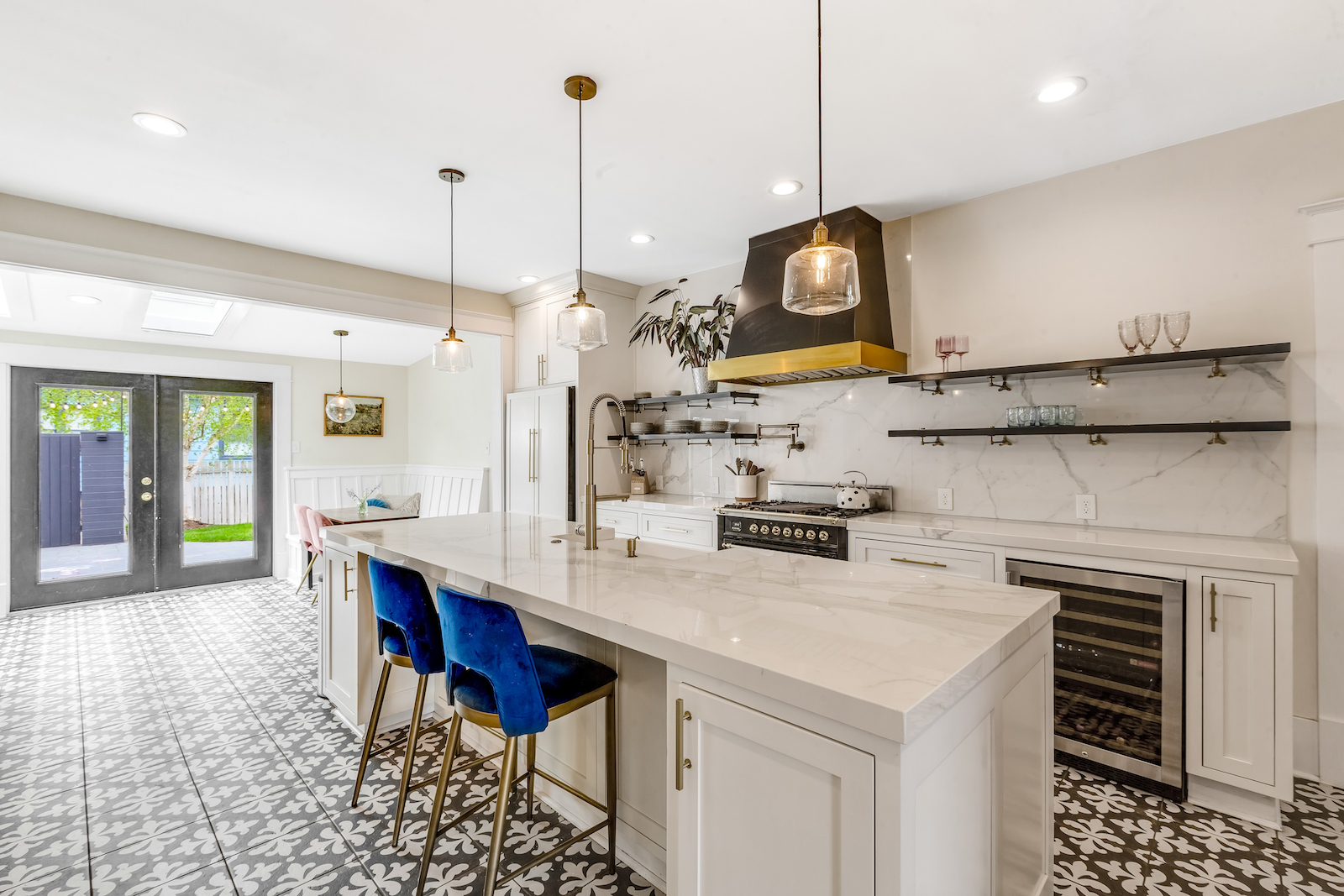 The kitchen of a vacation home in Tacoma, WA with modern design.