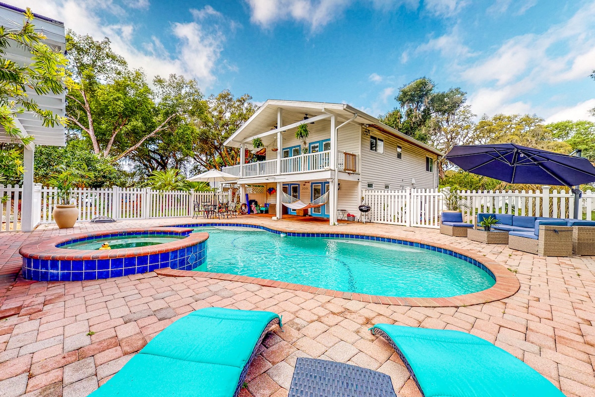 The pool area of a vacation rental in Florida.