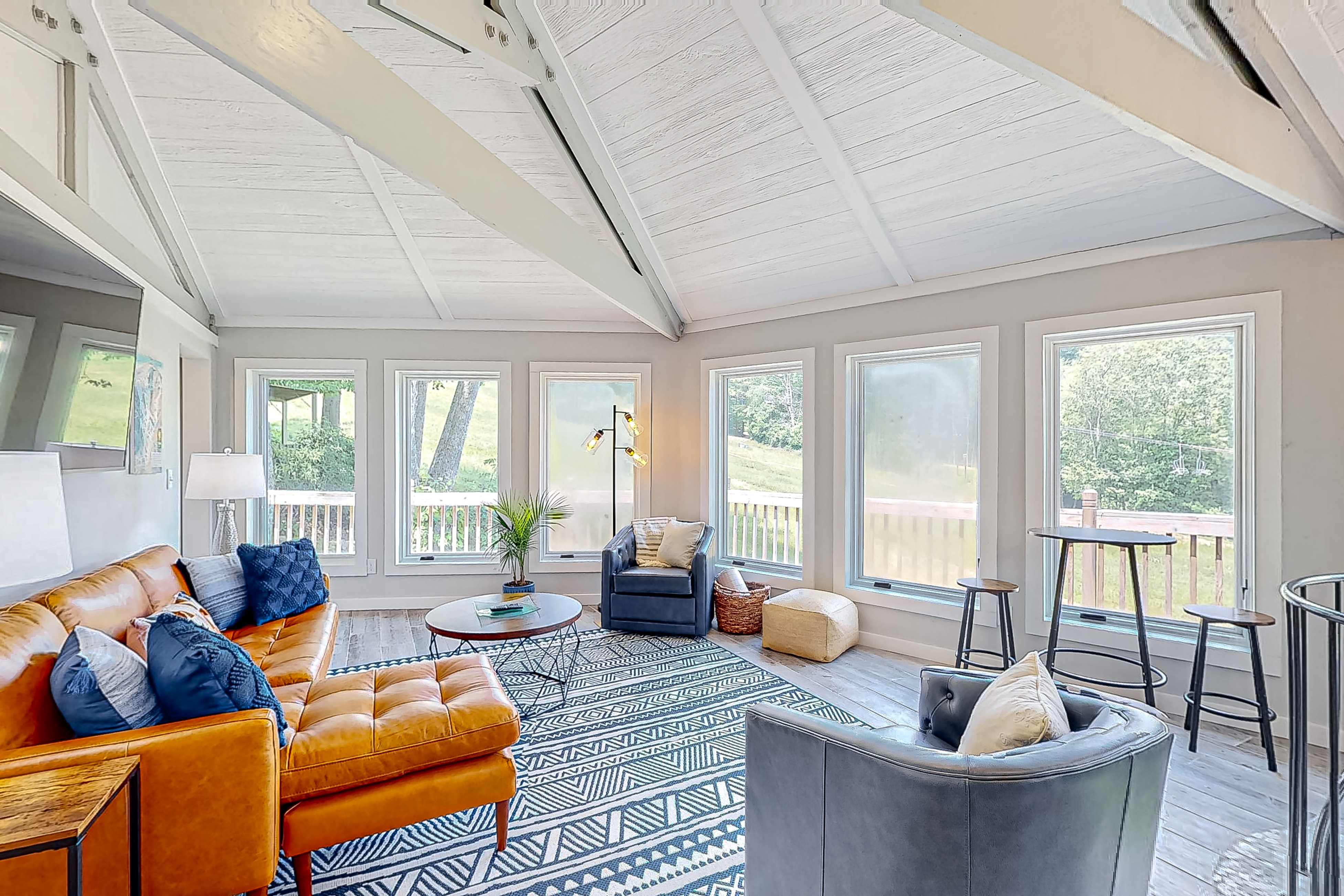 sugar mountain vacation home living area