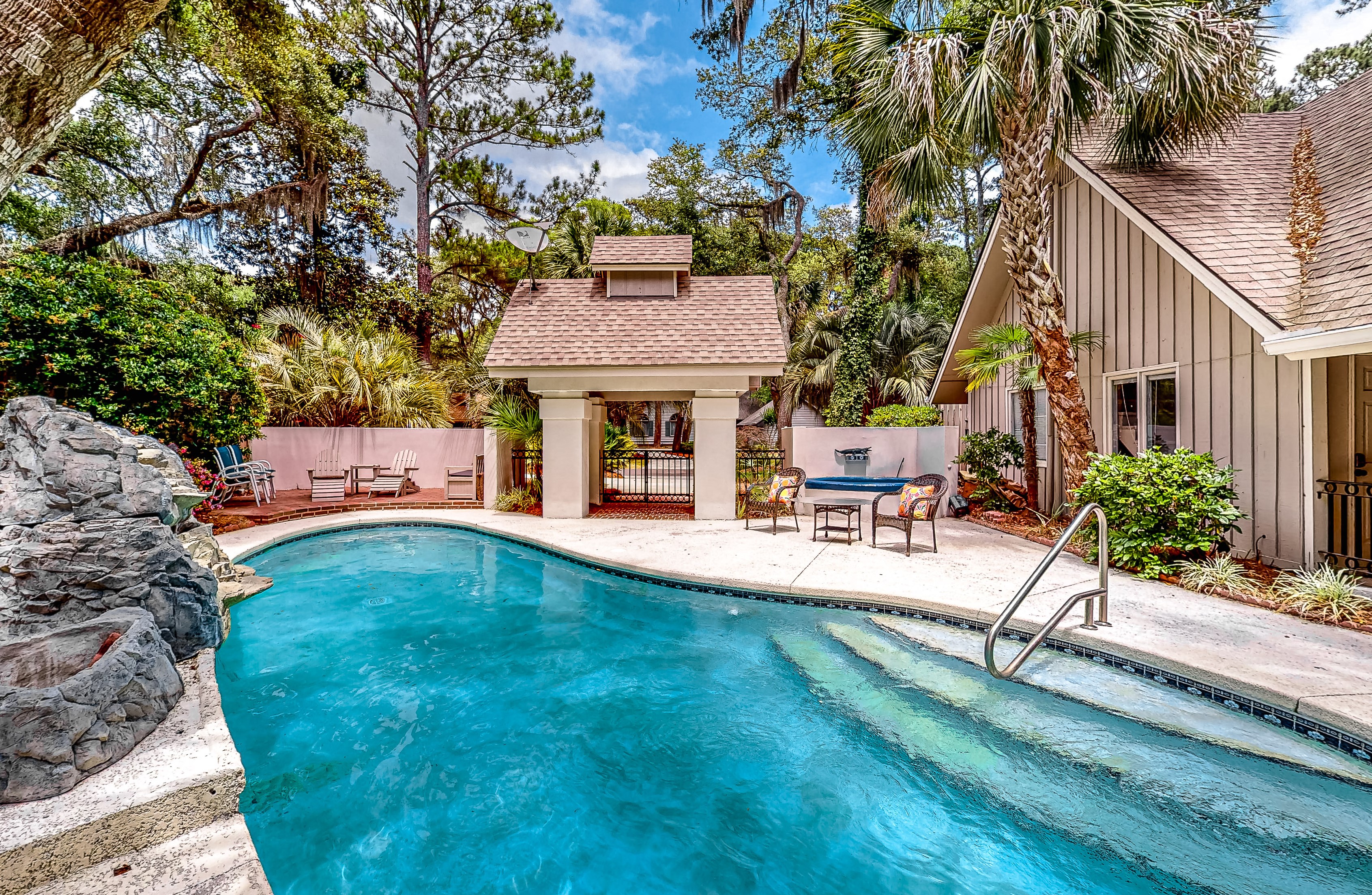 5 Oceanfront Hilton Head Vacation Rentals with Pools Vacasa