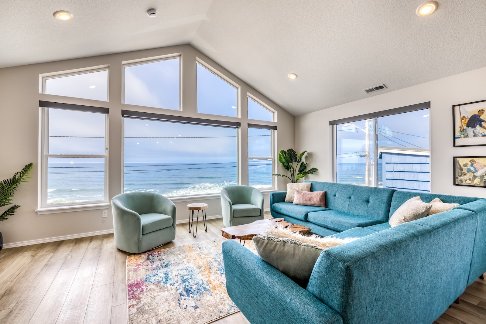 Living room of a vacation rental in Lincoln City, OR.
