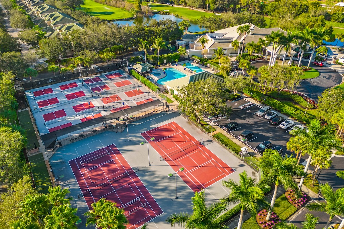 Naples pickleball court