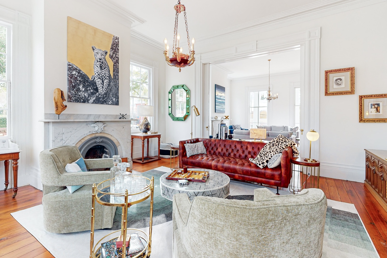 The living room of a vacation rental in Wilmington, NC.