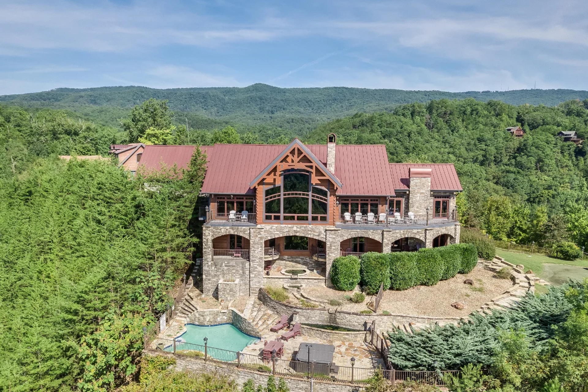 Drone shot of a large lodge.
