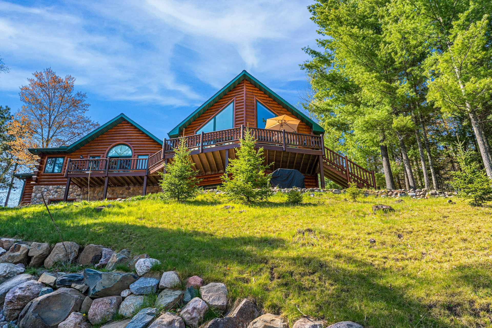 Exterior of a cabin rental in Wisconsin.