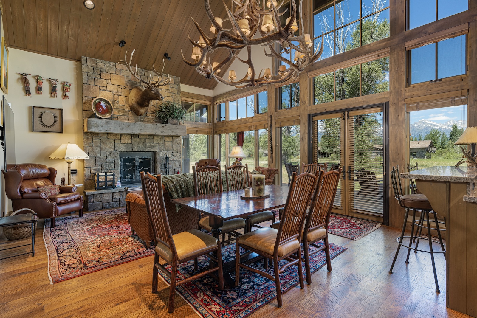 The living area of a cabin rental in Jackson, WY.