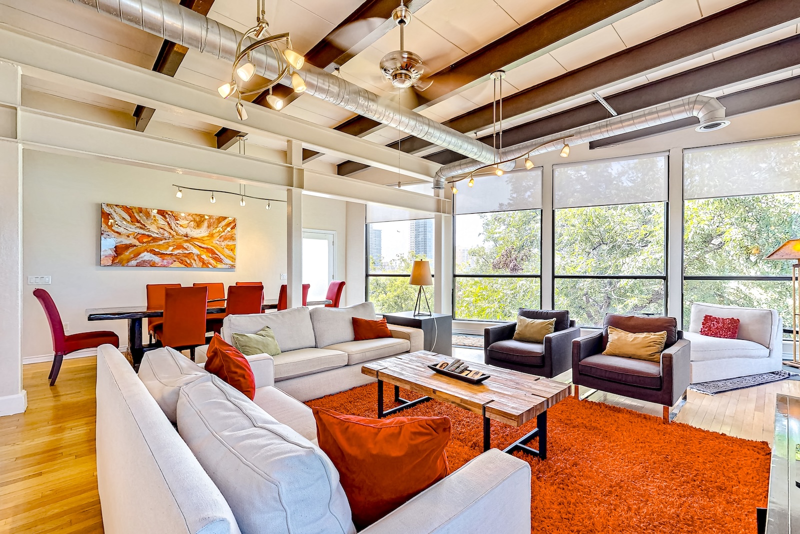 The living area of a vacation rental in Austin, TX.