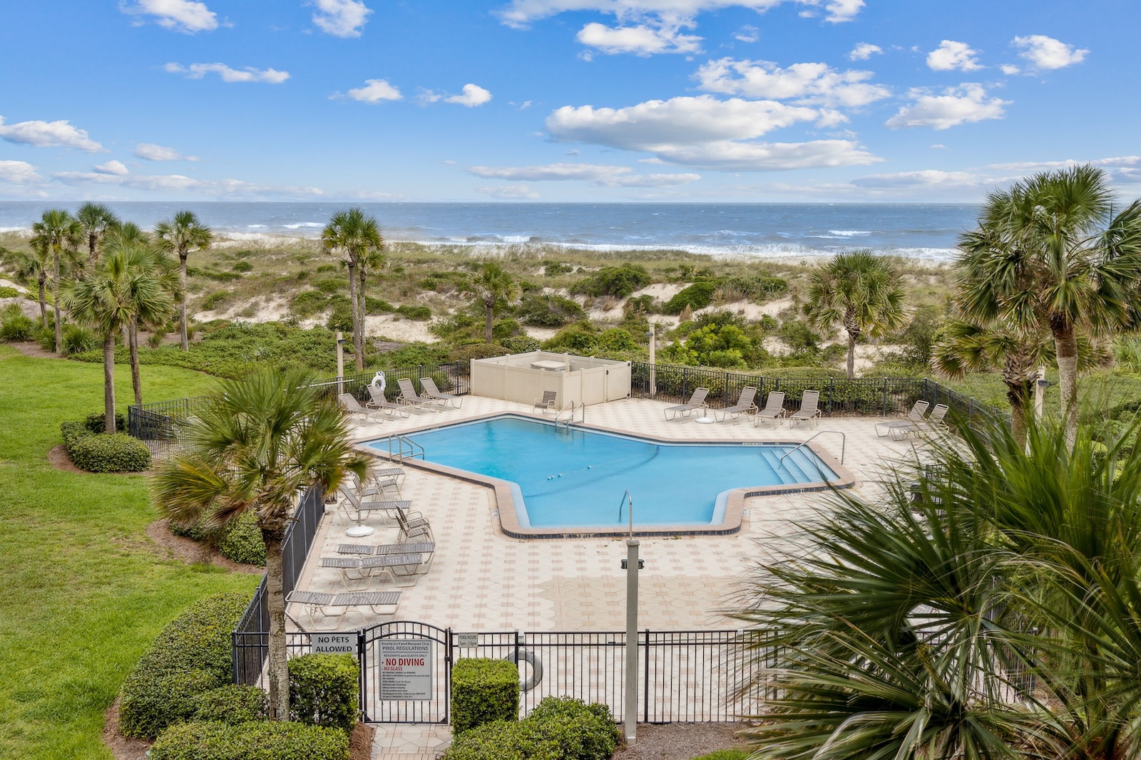 Summer Beach Resort pool