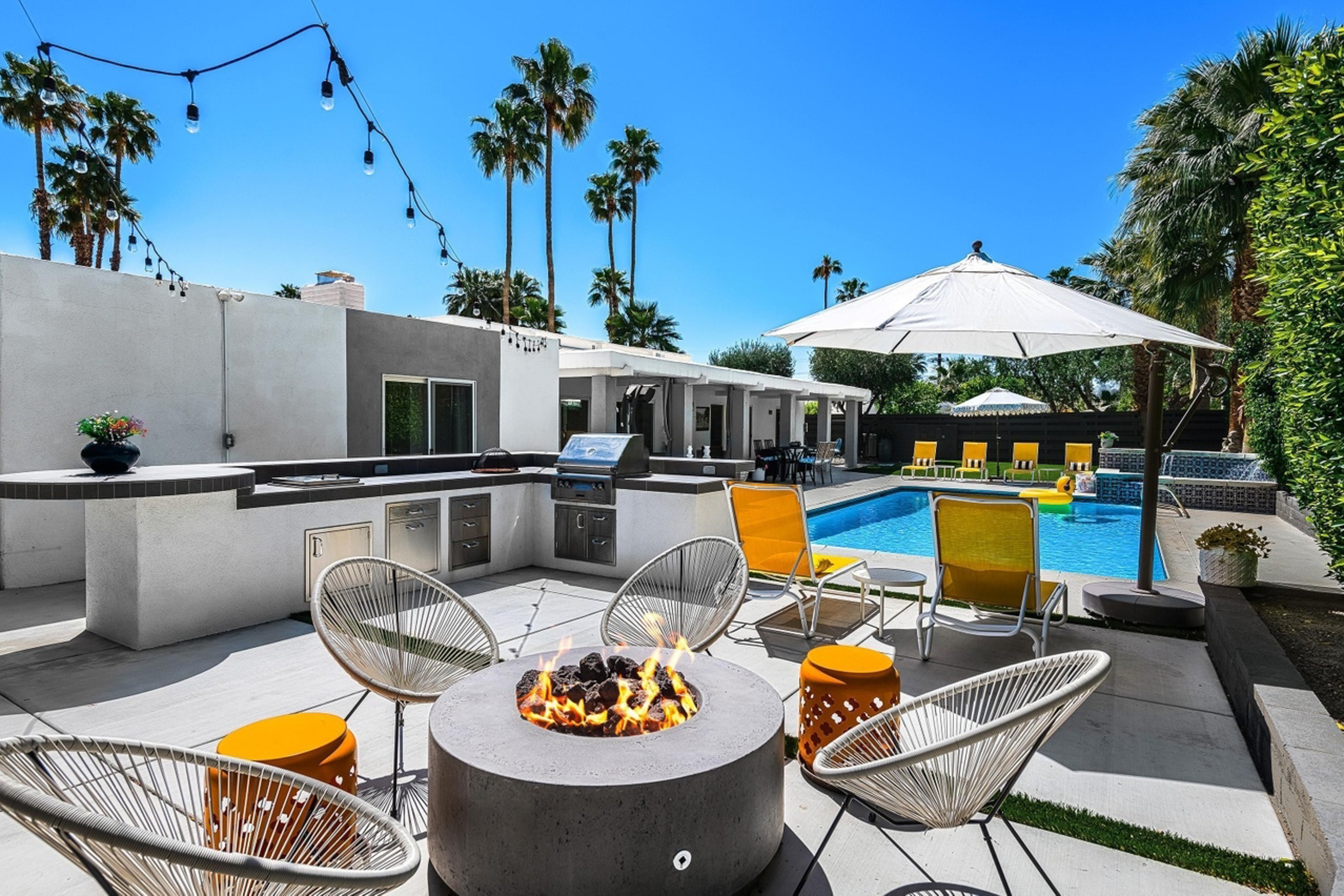 outdoor kitchen in coachella valley