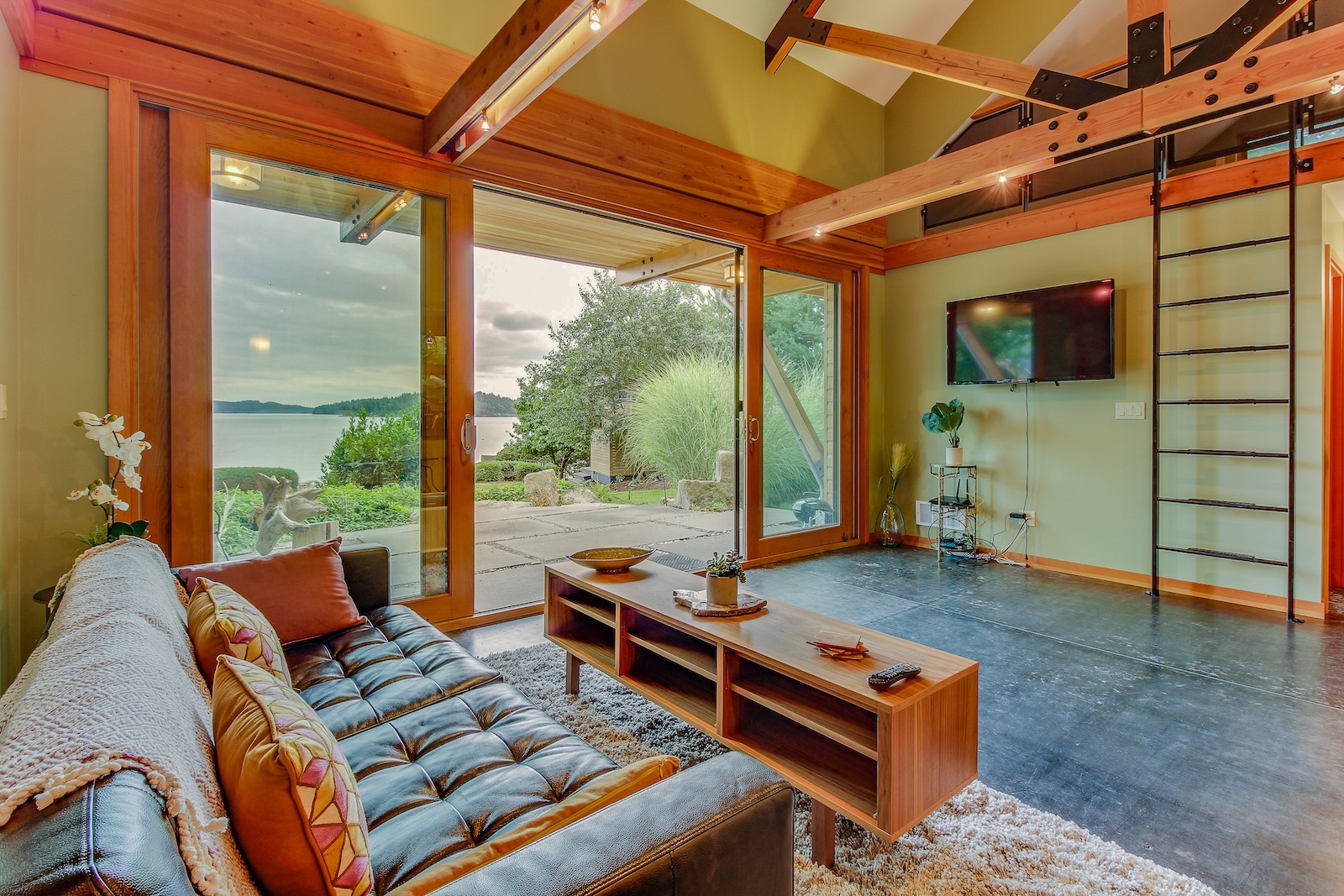 The living room of an Anacortes, WA rental.