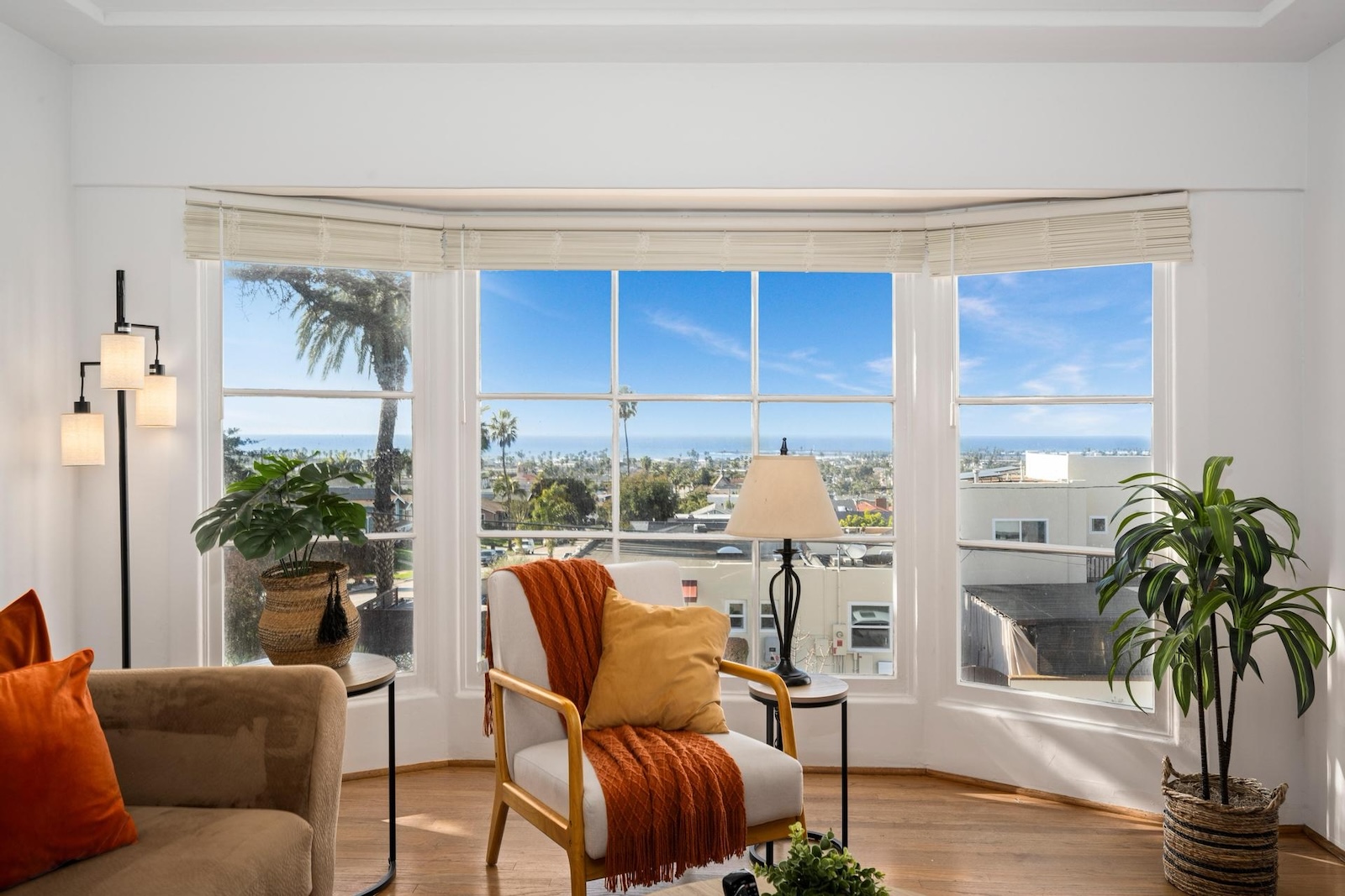 The living area of a vacation rental in San Diego.