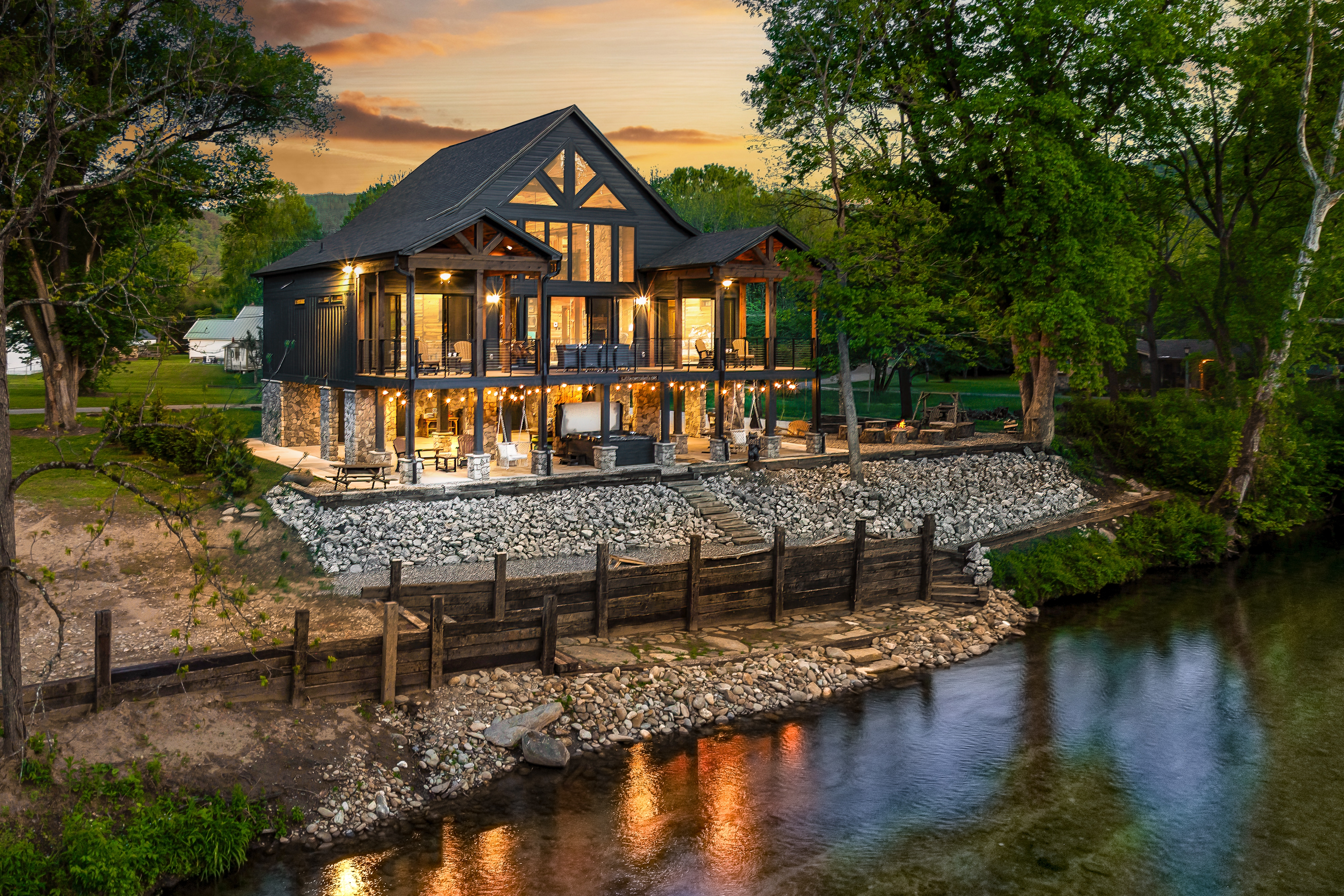Cabin on the waterline.