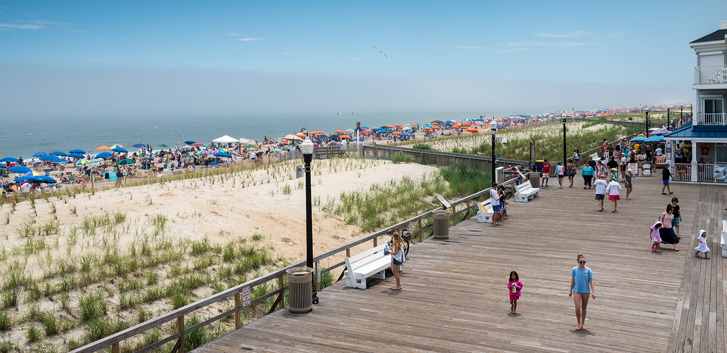 oceanfront boardwalk in bethany beach, delaware