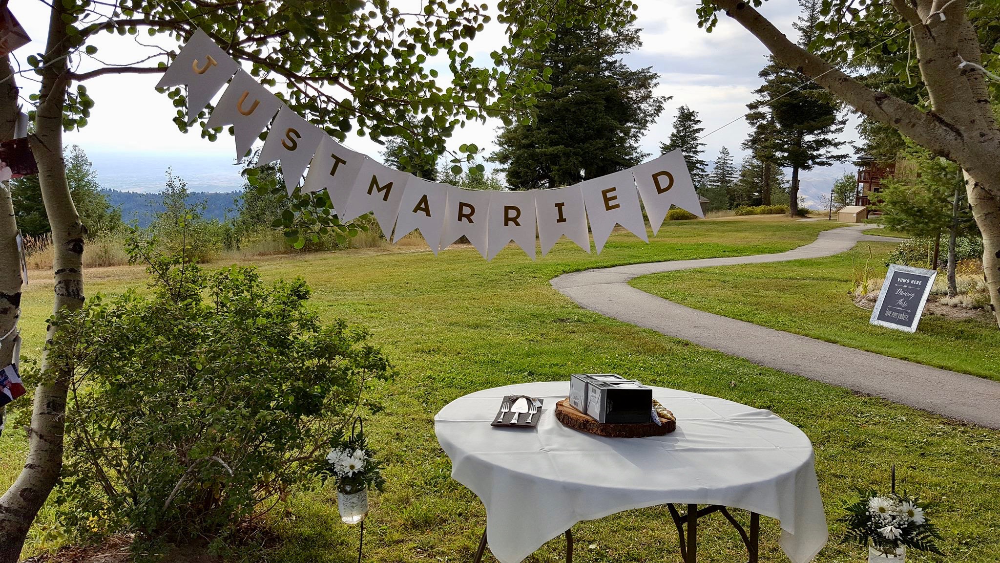 Bogus Basin Weddings At The Pioneer Inn In Boise Idaho Vacasa