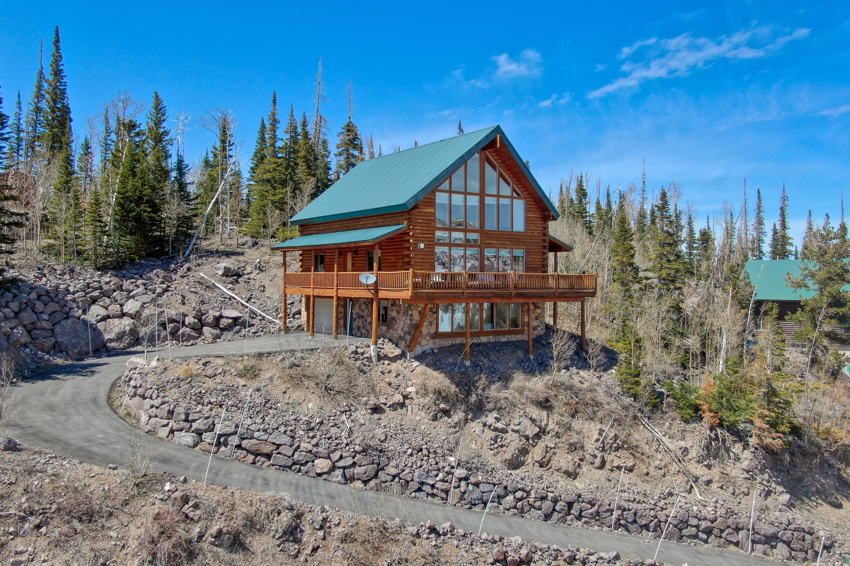 8 Affordable Labor Day Weekend Getaways 2024 Vacasa