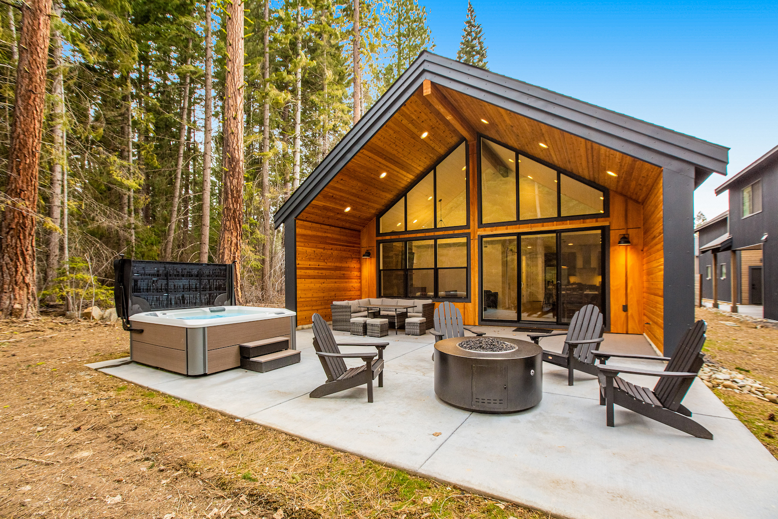 The exterior of a cabin in Cle Elum, WA.