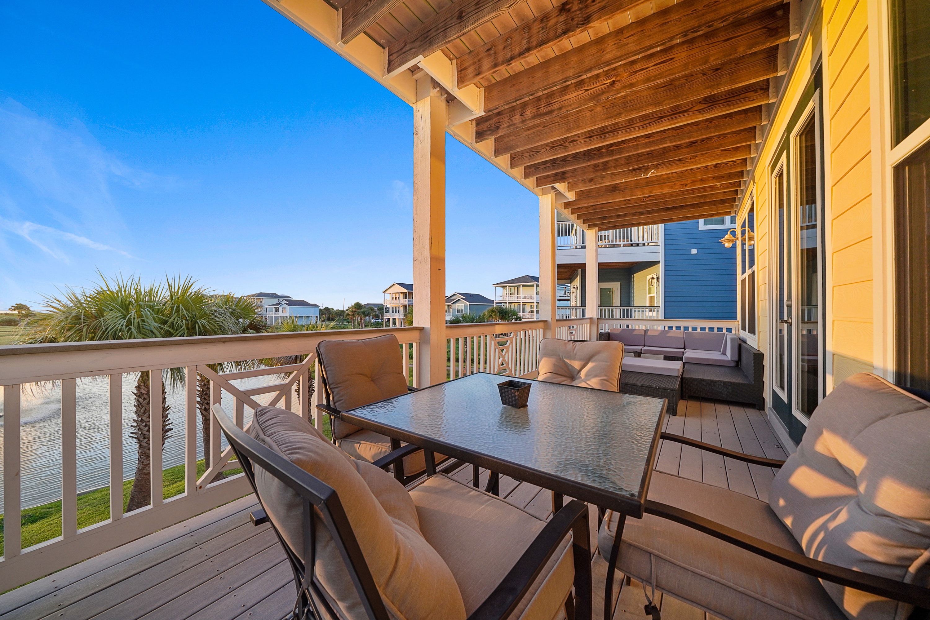 10 Best Places to Buy a Beach House in 2019 Vacasa