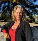 Photo of Jennifer Lovelace