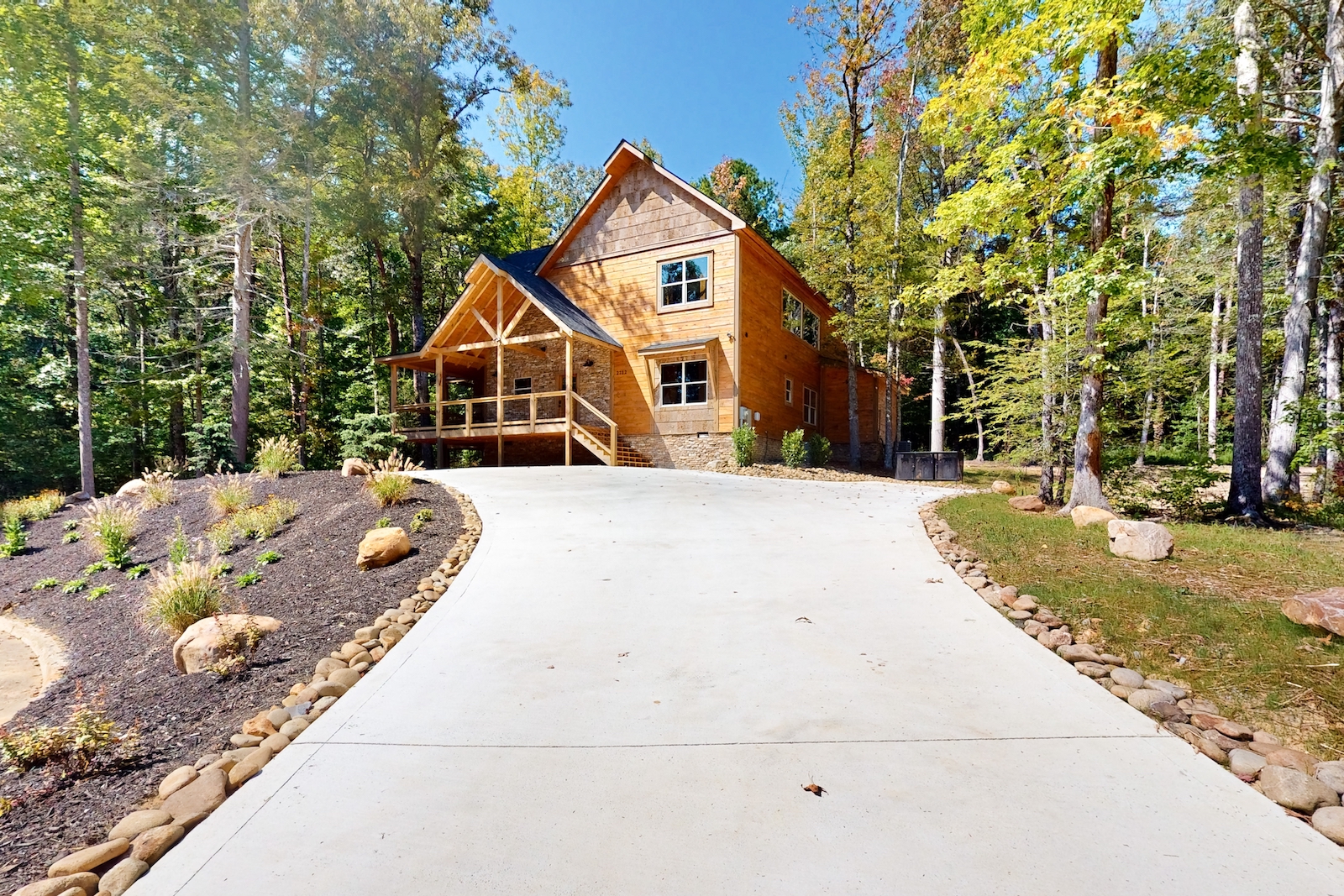 The exterior of a cabin rental in Sevierville, TN.
