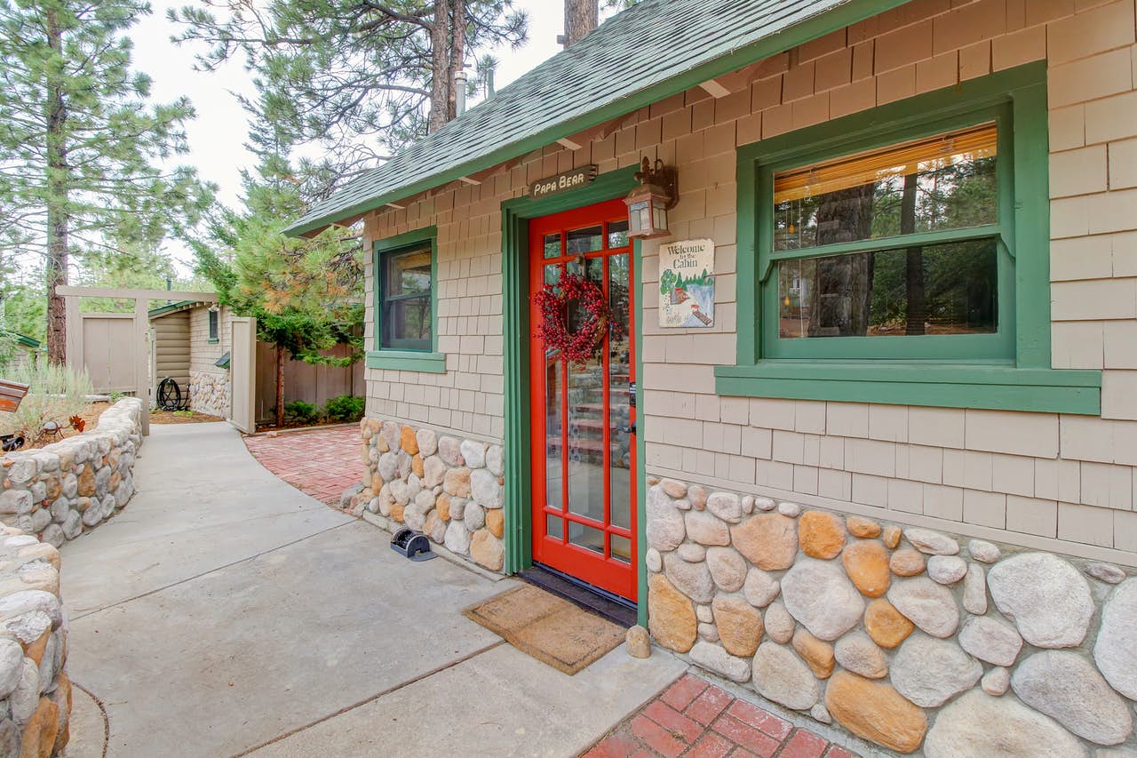 Bring Your Dog Along To A Pet Friendly Big Bear Vacation Cabin