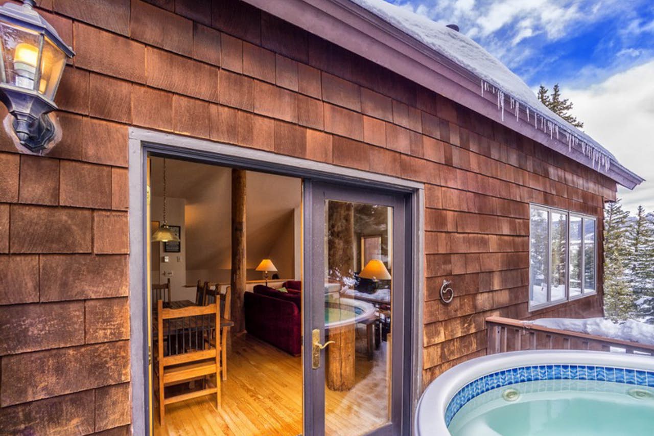 Vacation rental with private hot tub located in Dillon, CO