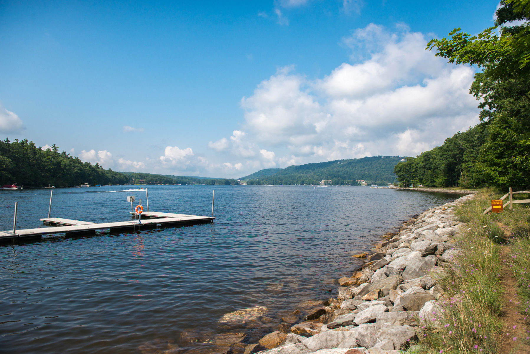 hiking trail at Deep Creek Lake