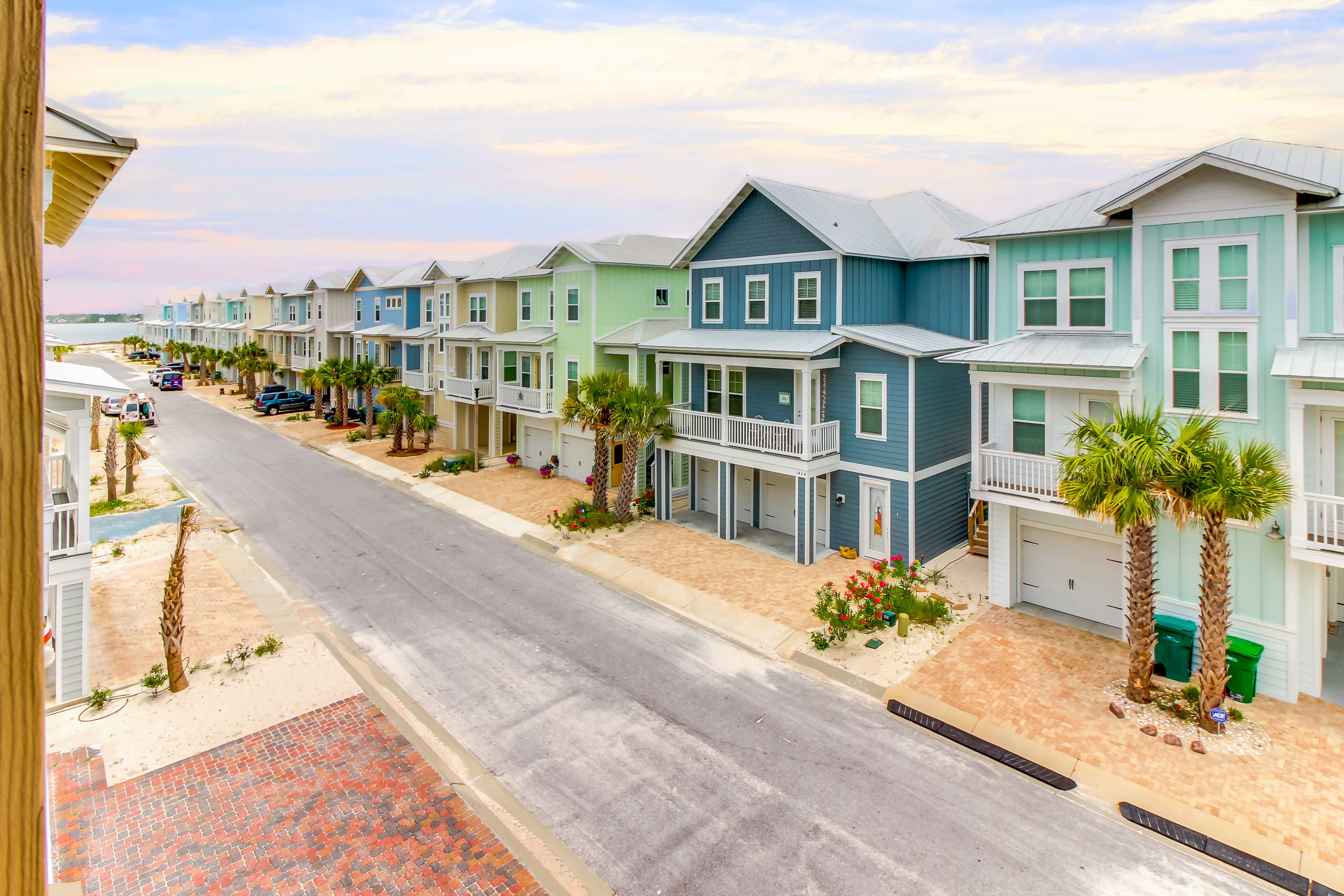 row of beach houses in Navarre Beach, FL