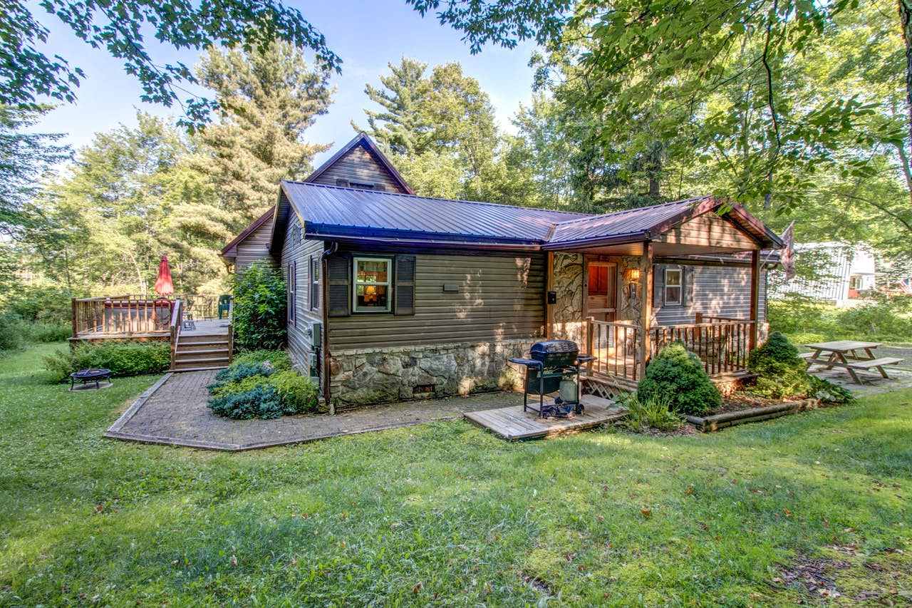 Homeowner Karen's vacation rental in McHenry, MD