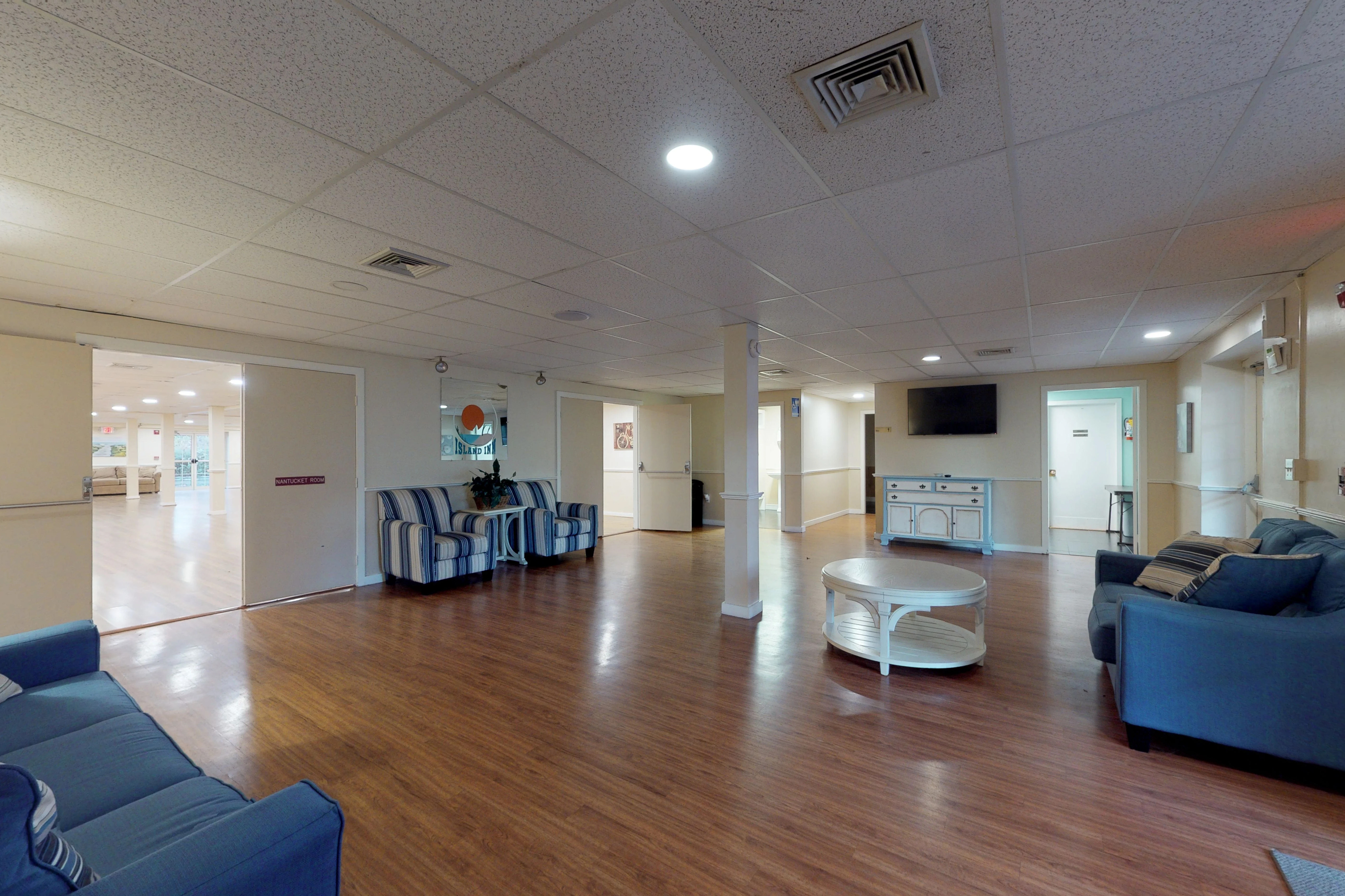 Event space amenities at the Island Inn