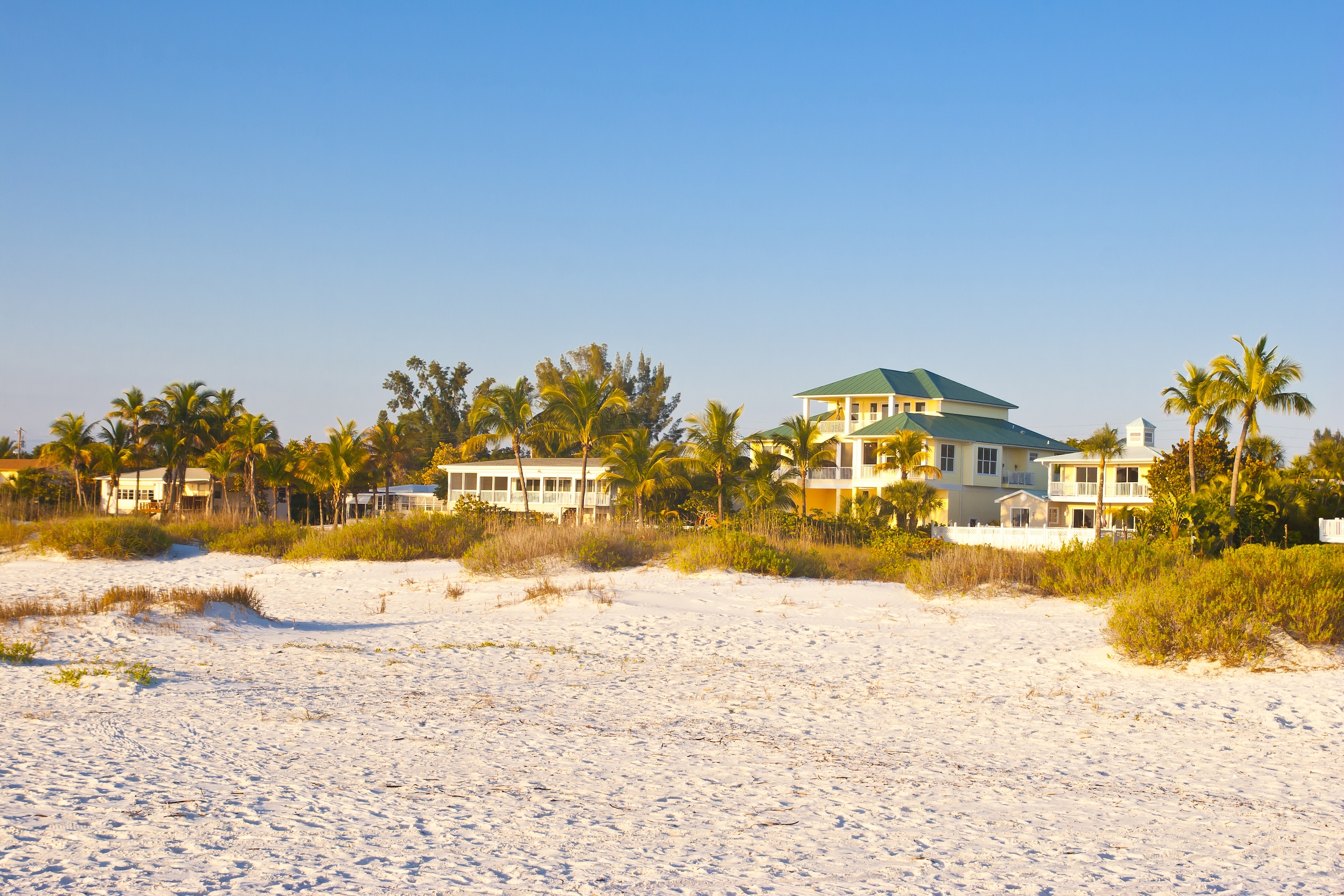 Florida coastline with beachfront vacation rentals