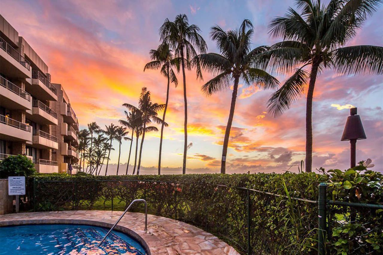 a sunset in Maui that can be seen from a hot tub near the beach