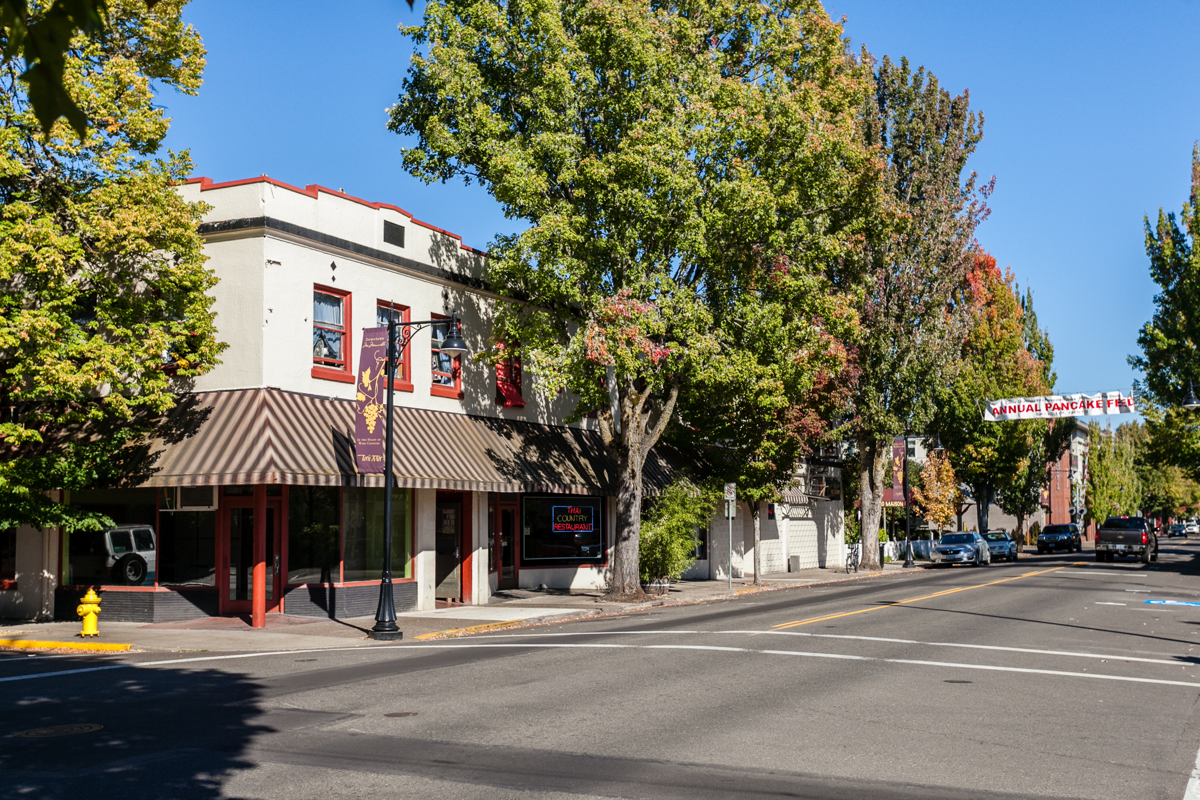 storefronts in mcminnville OR