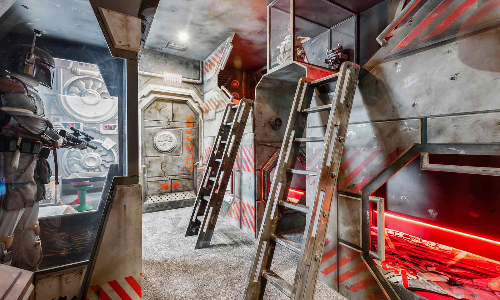 A Star Wars themed room with bunkbeds at a vacation rental near Disney World.