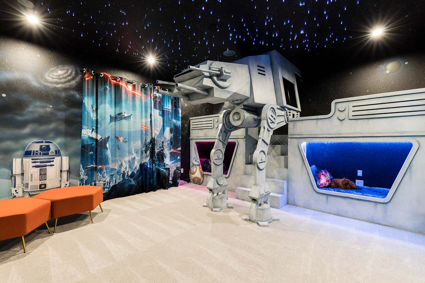 A Star Wars themed room with bunkbeds at a vacation rental near Disney World.