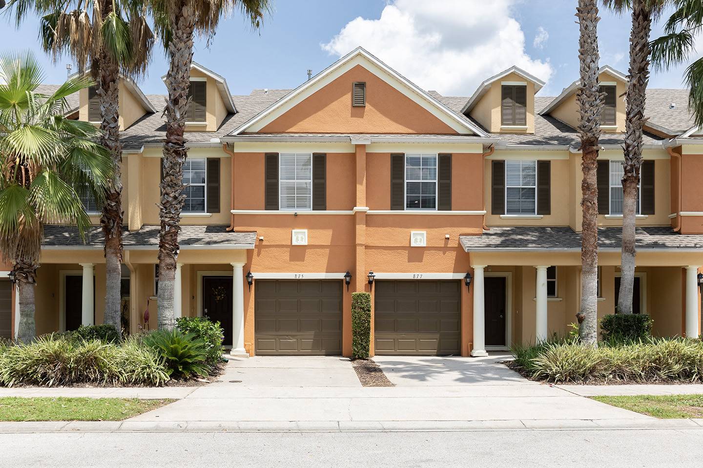 orange townhome in orlando, florida