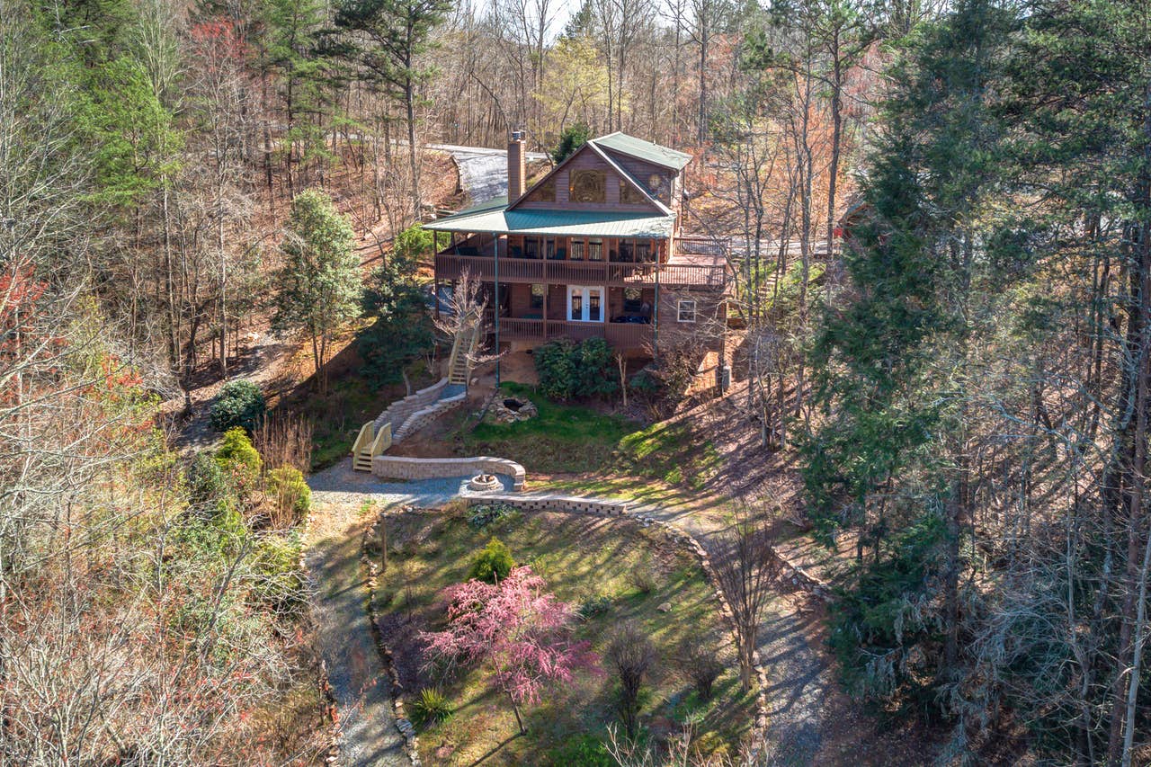 Riverfront Cabin Rentals Vacation Rentals Condos Vacasa