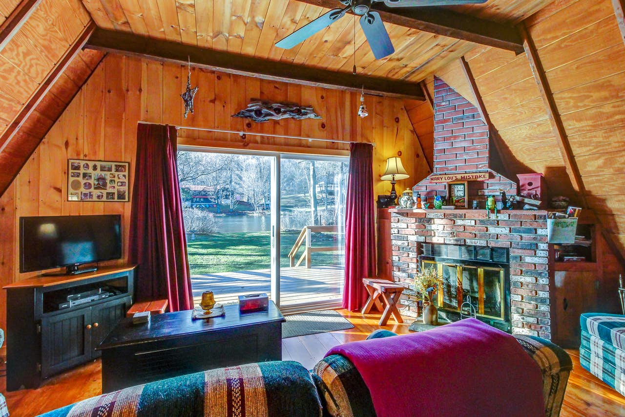 Rekindle The Flame At These Romantic Getaways In Vermont Vacasa
