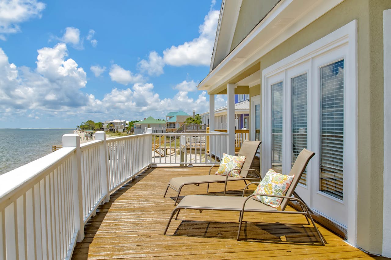 Beachfront vacation rental balcony in Dauphin Island