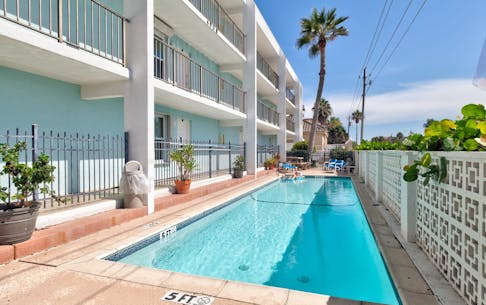 Vacation rental in South Padre Island, TX with outdoor pool